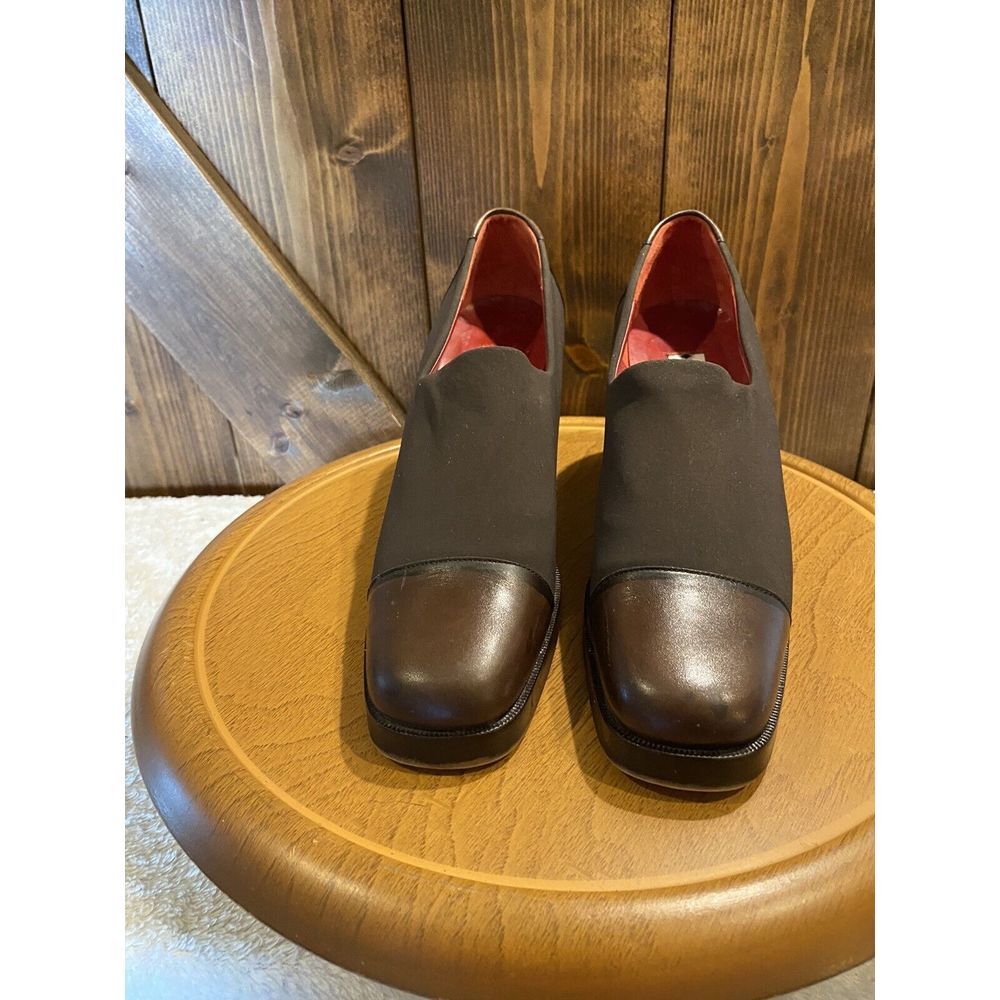 Donald J. Pliner Brown Leather & Spandex, Square‎ Heel Shoes, Size 7N - Picture 2 of 12